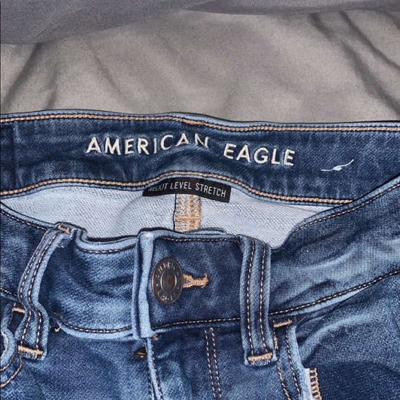American Eagle Ripped Skinny Jeans - Picture 2 of 3